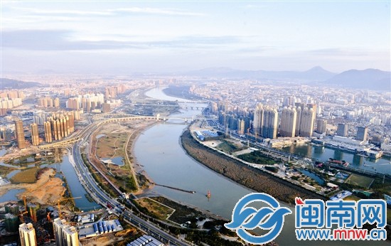 泉州大橋兩側如今高樓林立